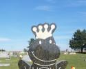 This frog monument was a really unique monument. It was wire cut to shape. It included a ceramic picture and had beautiful gold leafing. Williams Monuments was honored to make this tribute to this young lady.